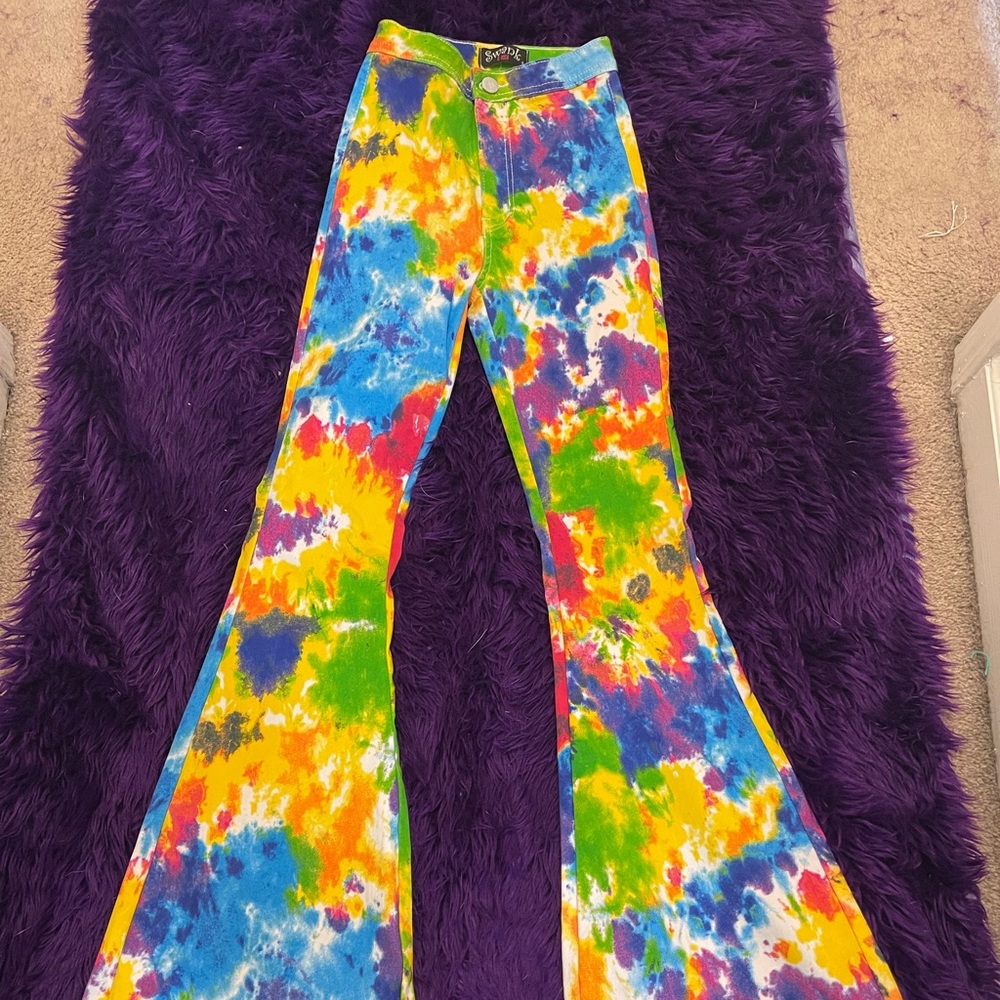 Brand new Swankaposh highwaist bellbottom paint splatter pants Small Never worn.